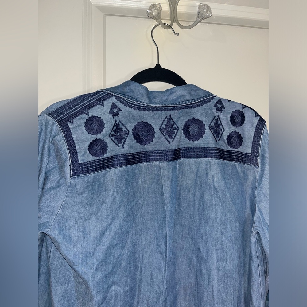 Velvet Heart Women’s Clothing Jean Jacket Button Up Embroidered Size Medium - Picture 9 of 16